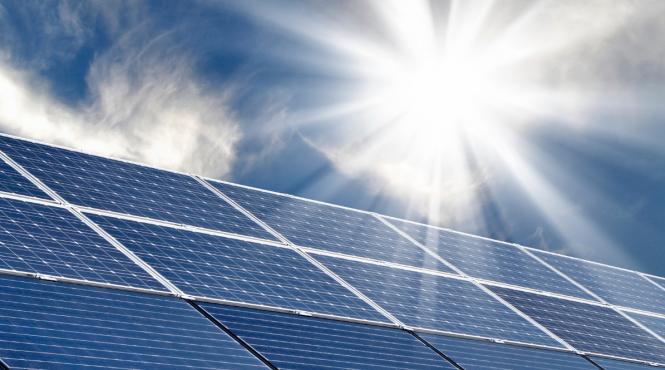 productie record ue energie solara importuri crestere gnl cererea scadere gaze