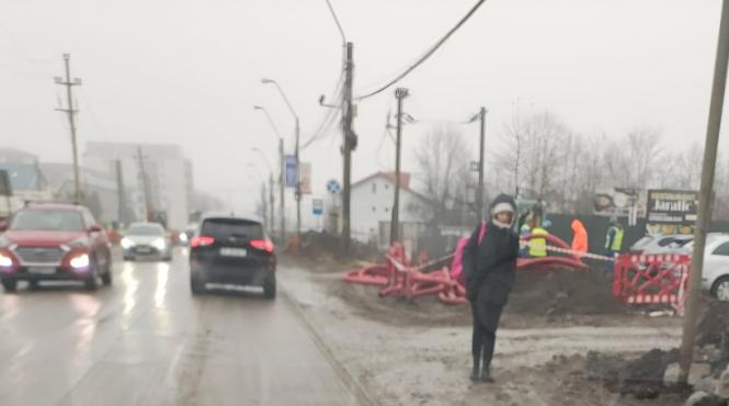 locuitori prelungirea ghencea noroaie carosabil camioane tir uri