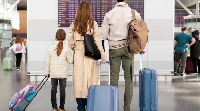 abonamente calatorii avion low cost