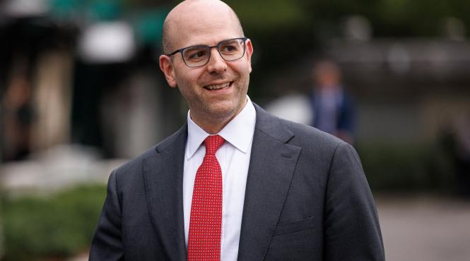 guvernatorul rezervei federale americane demisie functia consilier economic trump