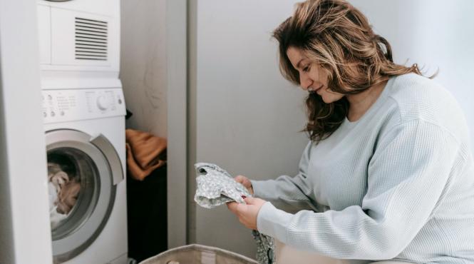 doua greseli frecvente lasa pete detergent rufe cand speli masina