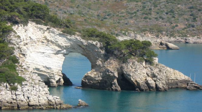 puglia arcul indragostitilor italia