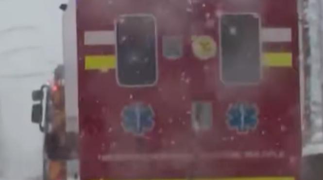 adolescenta electrocutata pe o strada din sectorul 6 cablurile de tensiune erau cazute pe trotuar