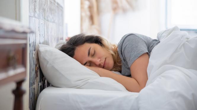 reflux gastric si arsuri pozitia de somn ar putea fi cauza