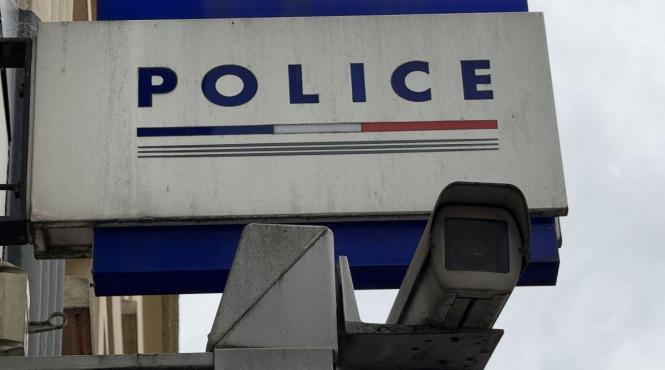 atac terorist dejucat intr un mall din franta suspectii au 16 ani