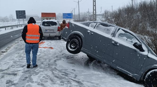 unsar peste 180 de dosare de dauna in doar 4 zile din cauza ninsorilor