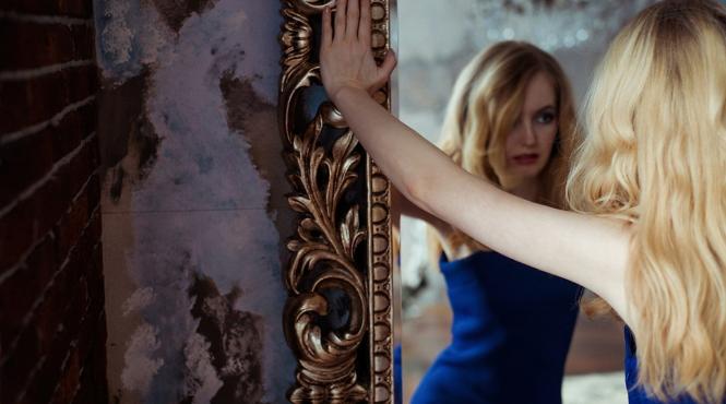 secret femei nevrotic