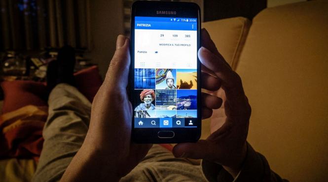 psihologii oamenii postare retelele sociale