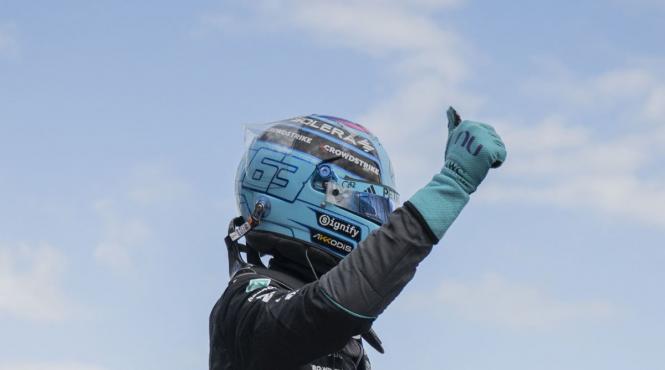 george russell castiga marele premiu al australiei 2026 dubla mercedes