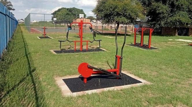 primaria cluj napoca emil boc cumparat aparate fitness firma