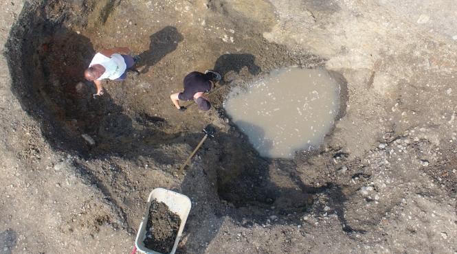 cisterna romana descoperita calugareni limes dacia artefacte