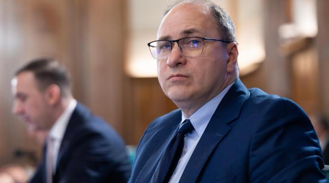 premier ministrul educatiei bulverseaza profesori