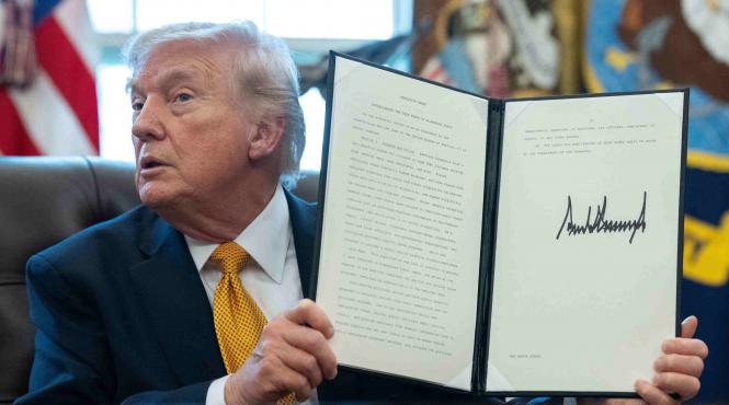 trump america dictatura evaluatori democratie