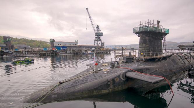 romanca arestata baza nucleara faslane scoatia spionaj mae