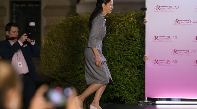 cu cine intalnit mirabela gradinaru sua accent parteneriat educational washington