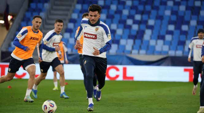 meci romania slovacia pentru lucescu ionel gane banca