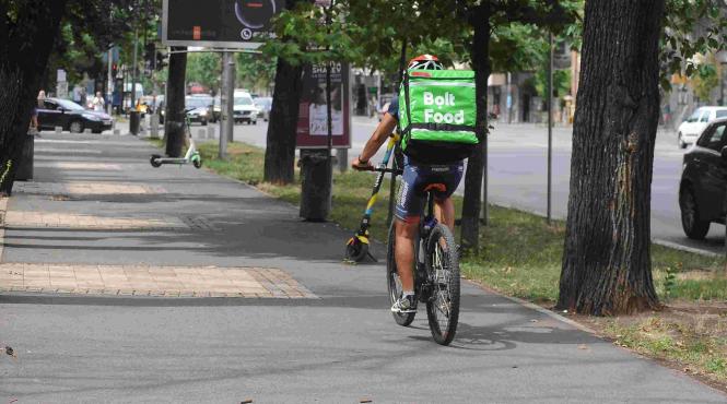 guvern taxeaza masiv romani muncesc mult