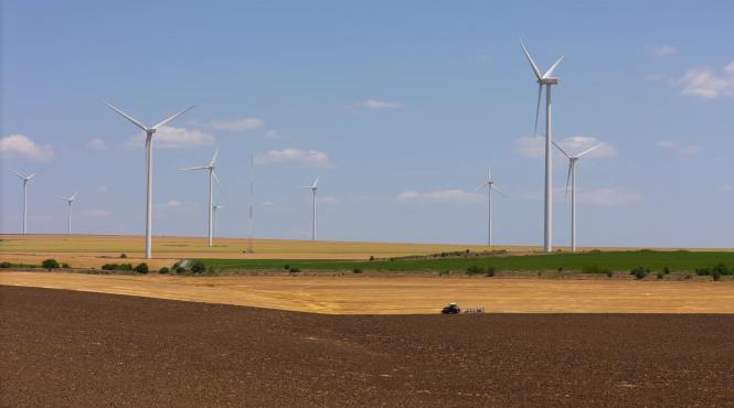 romania mizeaza vant soare noi proiecte energetice aprobate anre