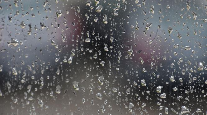 hotelul banii inapoi cat de mult ploua