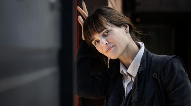 caroline de mulder scriitoare suntem mamifere mari violente