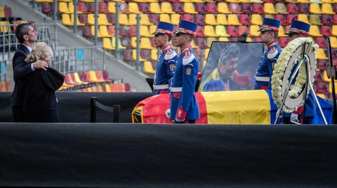 mircea lucescu onoruri militare arhitect fotbal