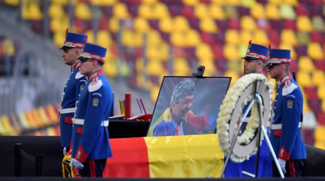 urmasii mircea lucescu cum arata noua generatie