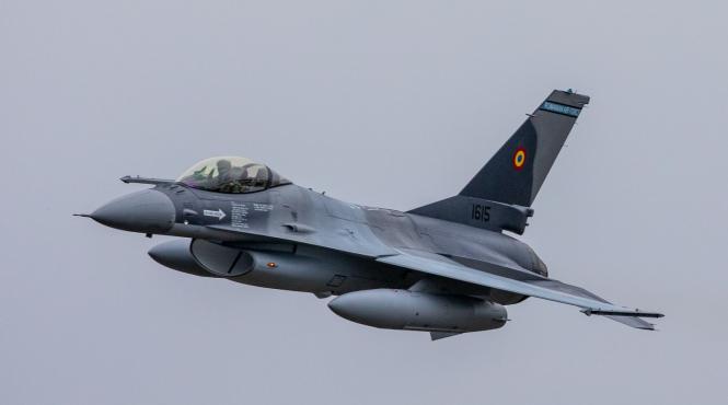 f 16 romanesti interceptare avion rusesc spatiu aerian baltic nato carpathian vipers