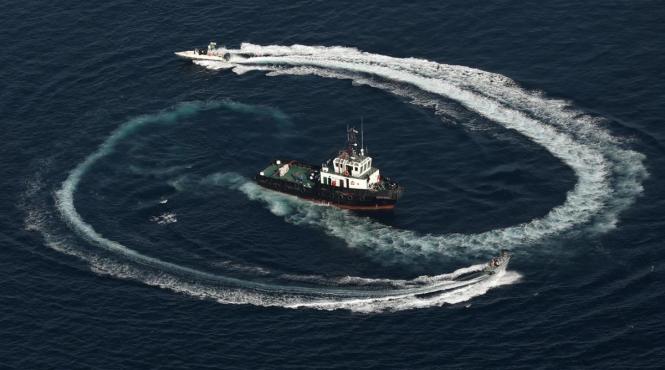 escaladare golf iranul inchide stramtoarea ormuz pana instaurarea pacii reactie dura donald trump