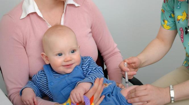 complicatie letala banalului pojar reaparut romania