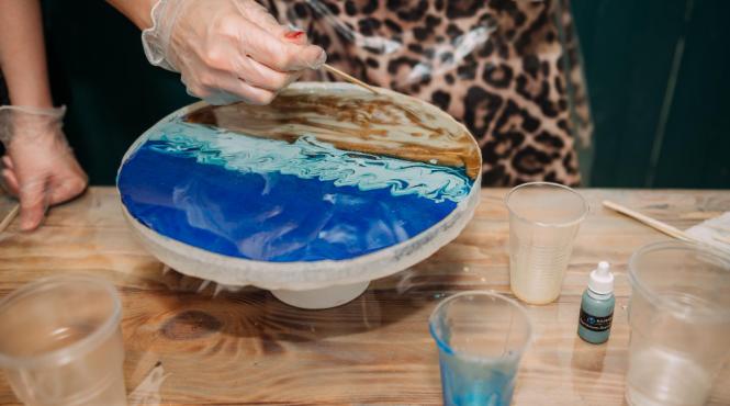 cum sa folosesti rasina epoxidica pentru proiecte care ies din tipare