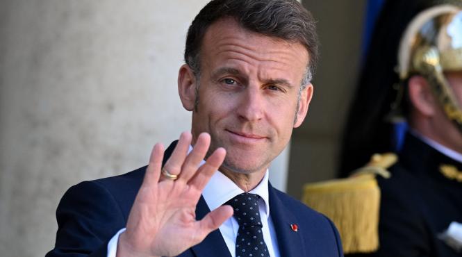 emmanuel macron anunt plecare politica anul viitor