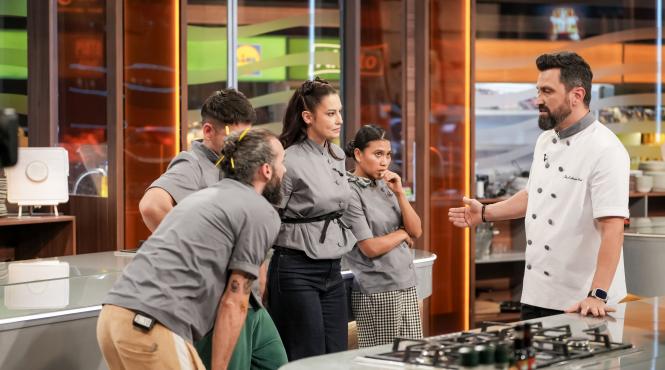 chefi la cutite lider de audienta ionela romanianu a abandonat competitia iar bianca podosu a fost eliminata diseara chef sautner arunca n joc o amuleta surprinzatoare