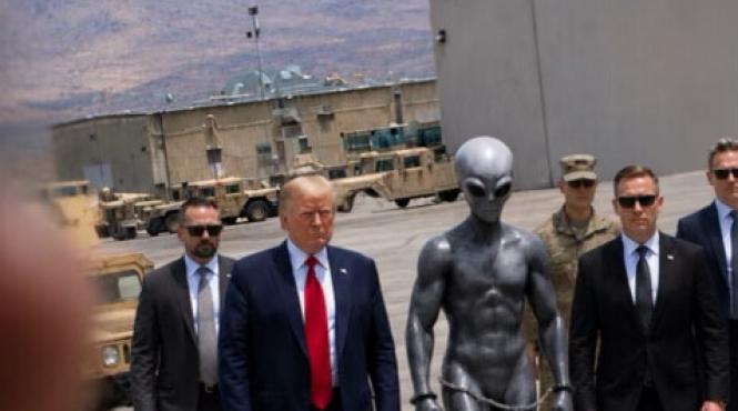 trump extraterestri razboi