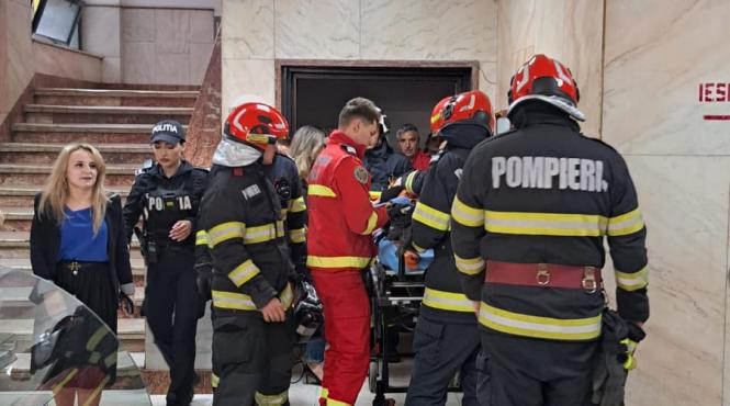 incident ministerul transporturilor lift cu mai multe persoane cazut gol