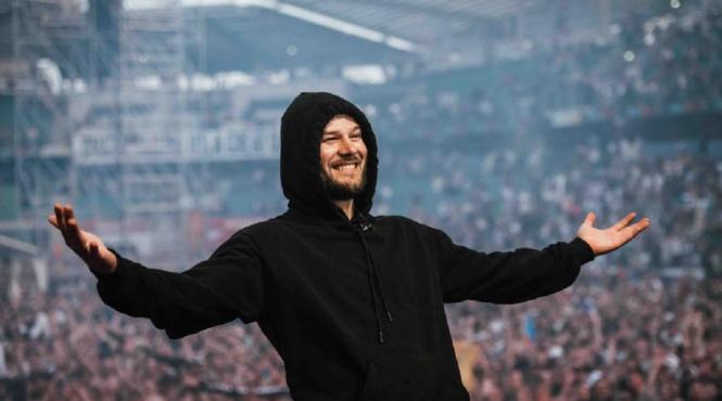 explozie piata cazare bucuresti concert max korzh