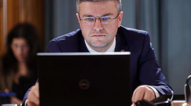 ministrul economiei bani europeni destinati investitiilor in cloudul guvernamental folositi pentru salarii la adr