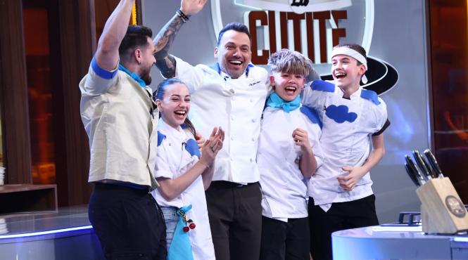 echipa lui chef orlando a castigat ieri o amuleta iar tunicile albastre conduse de chef stefan au obtinut victoria la intrecerea culinara de la chefi la cutite viitorul are gust