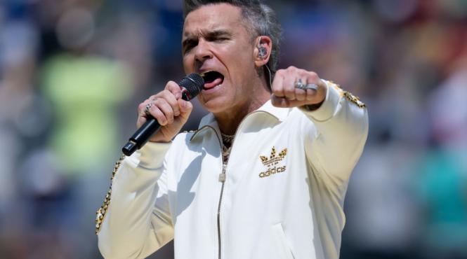 vis devenit realitate robbie williams apare tricouri echipa fotbal