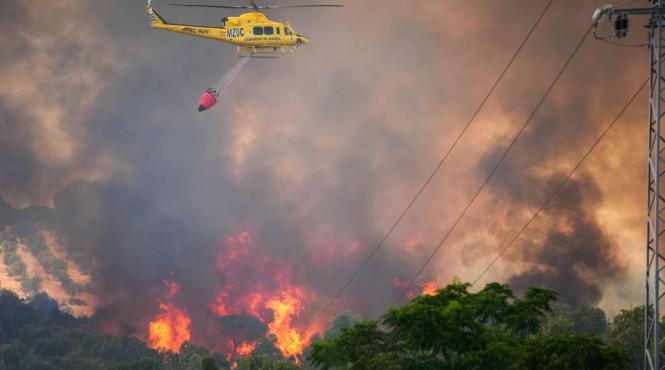 alerta spania incendiu puternic vegetatie extins sute hectare nordul tarii
