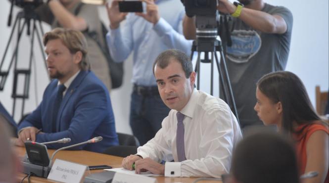 ce liberali sustin desemnare adrian vestea formare nou guvern