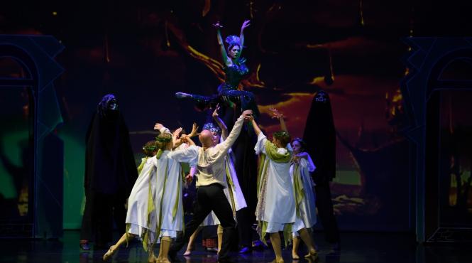 ultimele bilete disponibile la bucharest opera festival la carmen s love affairs faust cenusareasa carmen adriana lecouvreur si teatrul noh japonez