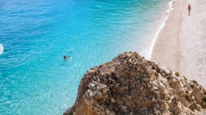 paradis secret grecia unde afla una dintre cele mai frumoase plaje lume