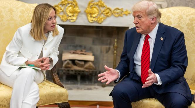 trump meloni fotografie umilire