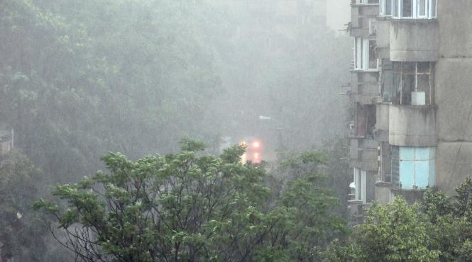 alerta meteo imediata ploi torentiale grindina si vijelii 24 iunie