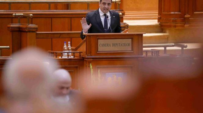 george simion atacat propria galerie acuzat internauti facut jocuri ilie bolojan usr