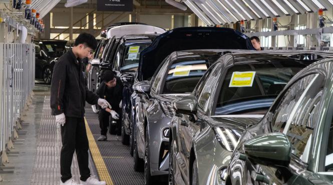 producator auto concedieri fabrici