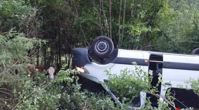 accident austria microbuz romani cazut 10 metri cinci raniti