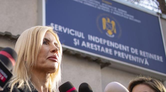 atacuri concertate siegfried muresan laura vicol i a facut plangere penala