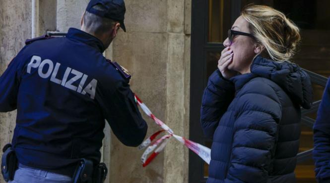 tripla crima roma familie ucisa maceta suspect cautat politie