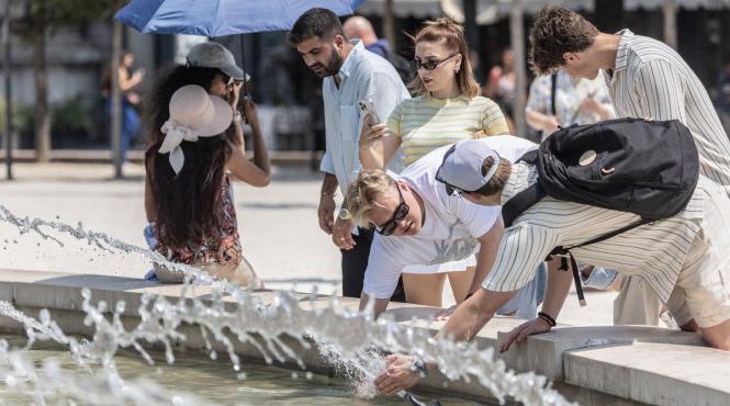 marti cod rosu canicula capitala miercuri bucurestenii loviti averse vijelii